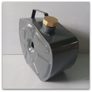 Kanistra dlja benzina na 8 litrov